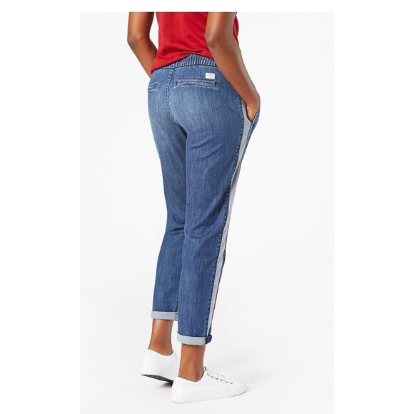 Levi's Blue Jeans with White Stripe - Picture 3 of 11